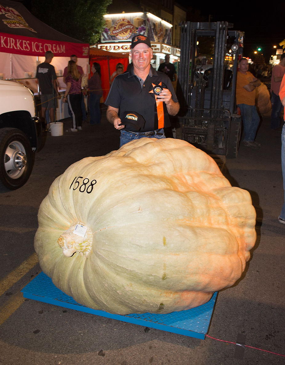 Bill Neptune grew the 1,588 pound 2019 King Pumpkin.