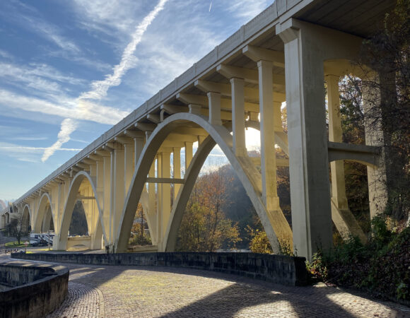 1828 Blaine Hill "S" Bridge